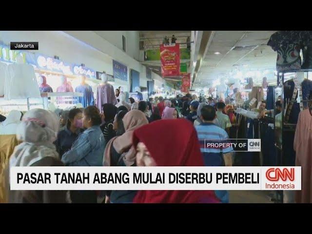 Pasar Tanah Abang Mulai Diserbu Pembeli