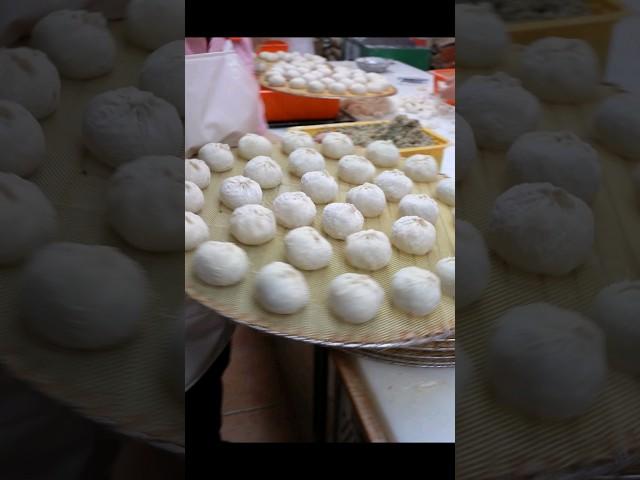 Amazing! Famous handmade dumpling in the Korean traditional market/KoreanStreetFood #shorts#Dumpling