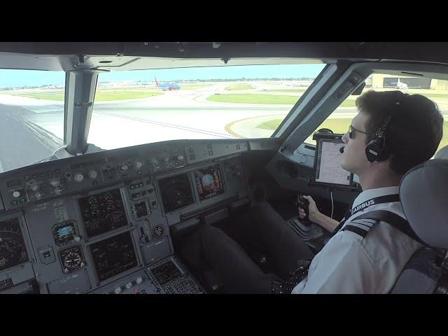 Landing at Chicago-Midway on an Airbus A319