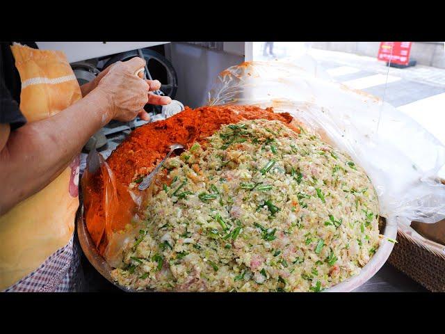 A lovely grandmother's handmade dumpling - Korean street food