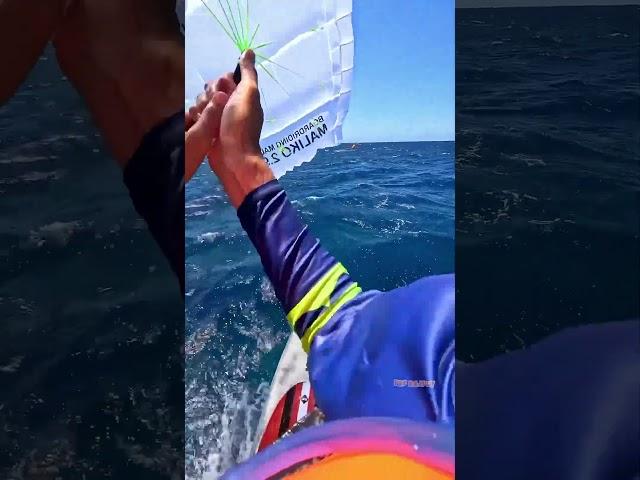 The boy started floating on the water with a parachute #crazyflie #bloop #futurebounce #shortvideo