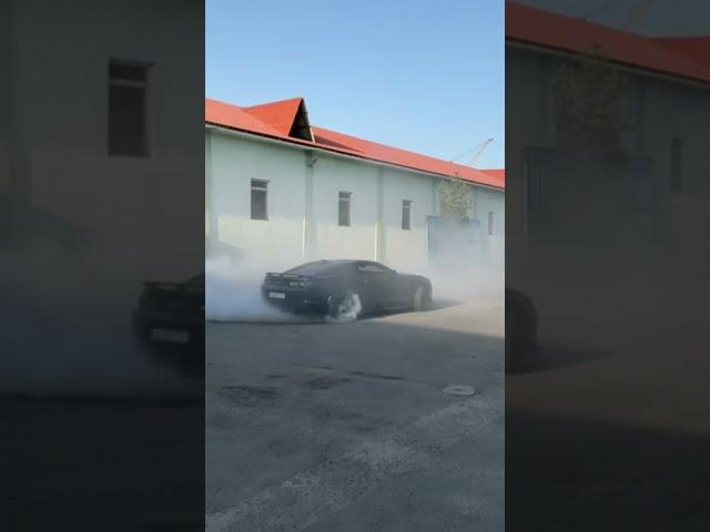 Burnout by Chevrolet Camaro SS