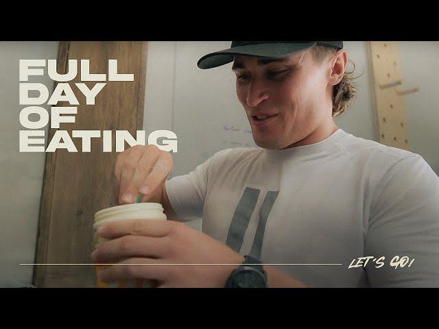 How Fit People Eat & Train // Full Day of Eating