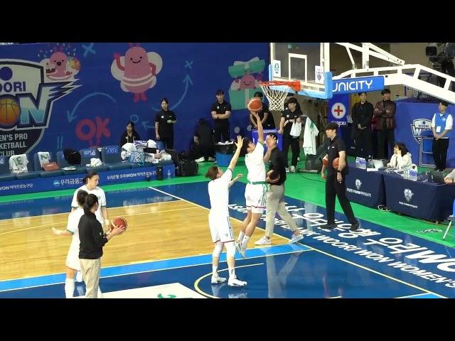 WKBL  2024~2025 하나은행 우리은행 WON전 진안 선수 웜업 (2024.11.17) Woori bank WON  Korea Pro Basketball