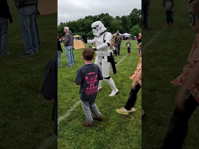 So you think you can dance Stormtrooper, edition? #stormtrooper #dancing