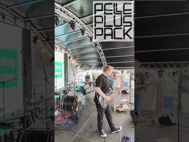 Even more guitarfun with Pelle plus Pack live in Hamburg