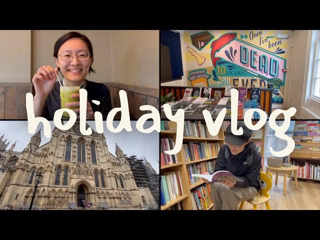 Book shopping in York! // Holiday vlog July 2024