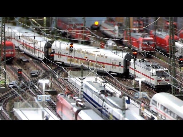 Modern Märklin H0 layout Update 3 - automatic train operation via CS3 model railway sequence control