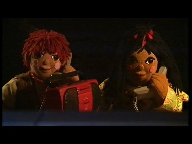 Rosie & Jim - 03x01: Radio Station (Pat Hutchins | 1995)