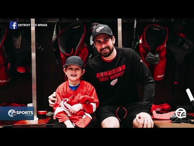 Red Wings celebrate Make-A-Wish kid Hudson, inviting him on ice for practice