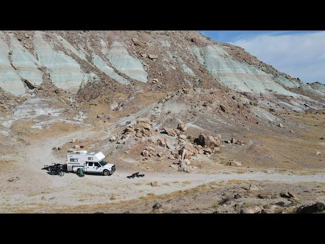 Willow Springs Dinosaur Tracks - Cotter Mine Road Moab - FREE Dispersed Camping Utah Trust Lands