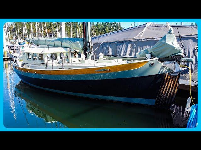 The Most SHOCKINGLY Beautiful 37' DREAM YACHT I've Ever Been Aboard [Full Tour] Learning the Lines