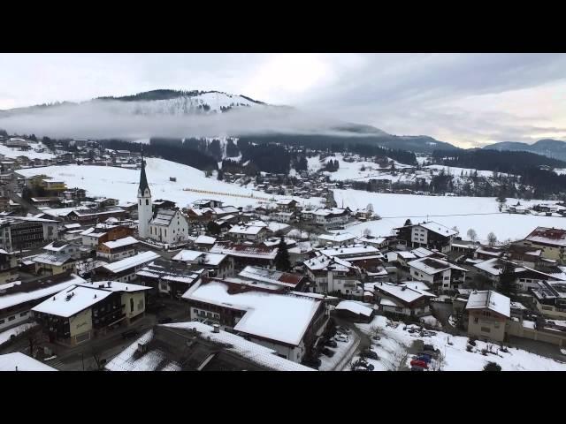 Flug der Drohne - Ellmau Dorf - 2016