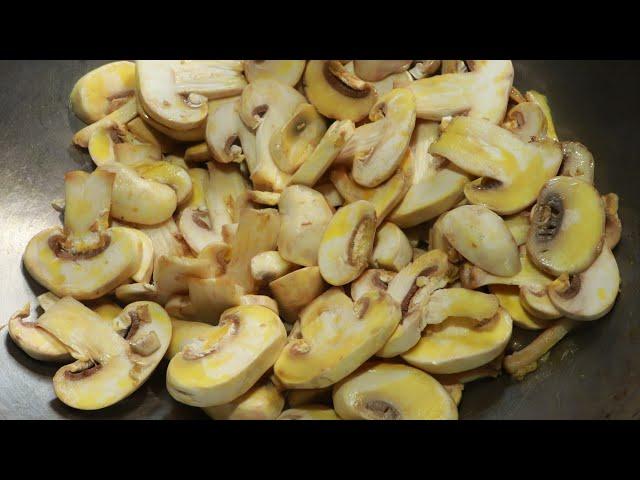 Dhaba Style Matar Mashroom Curry | Amma Food Bites | #shorts