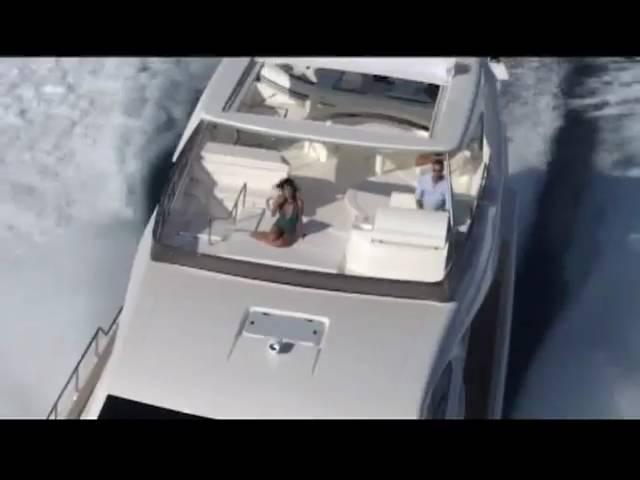 Ferretti 780