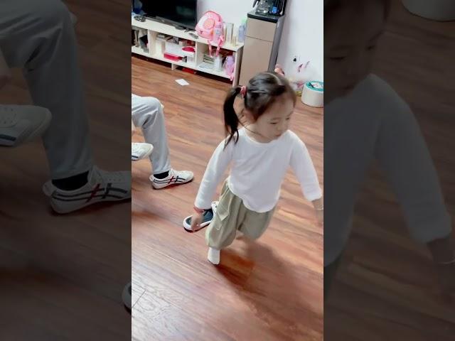 有个跟屁虫妹妹，哥哥也服了 （抖音发布时间：2021年05月26日）