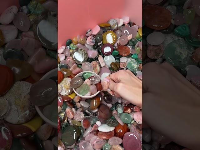 Crystal SCOOPS ‍️ #crystalshop #crystalconfetti #crystals #orderpacking