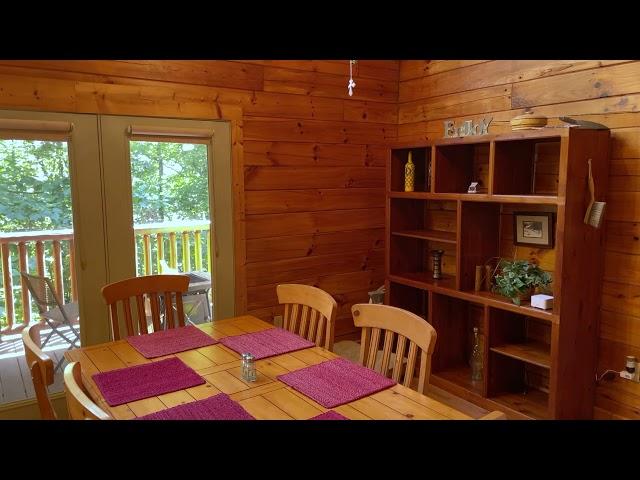 Ridgeback Retreat - 4 bedroom, pet friendly cabin - Super peaceful and private!
