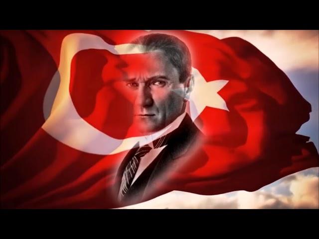 Dalgalanan Türk bayrağı ve Atatürk