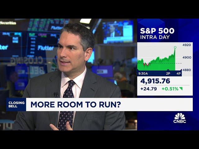 Market is getting 'plenty of positive signals' from earnings so far: Solus' Dan Greenhaus