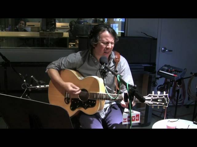 Grant-Lee Phillips Plays "Night Birds" Live on Soundcheck