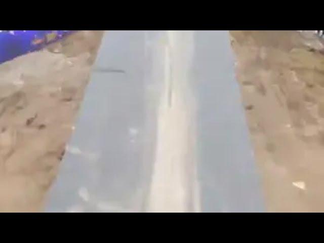 狭窄的小转角照样过，山地车城市速降赛 山地车速降 极限运动 第一视角 户外运动