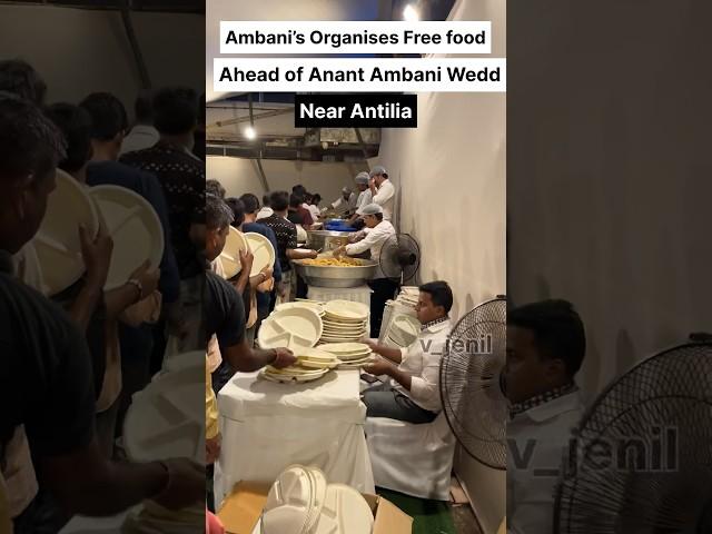 Ambani’s Organise Free Food near Antilia  for Anant Ambani’s Wedding #shorts #anantambani