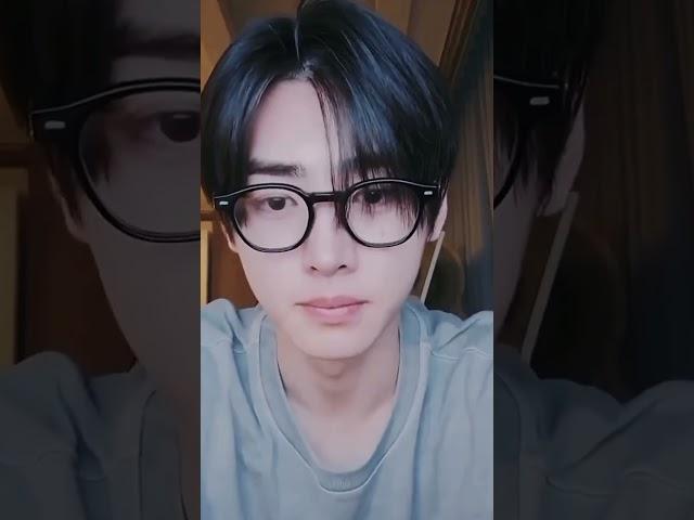 he+glasses=  #yuxin #enhypen #sunghoon #parksunghoon #like #share#subscribe