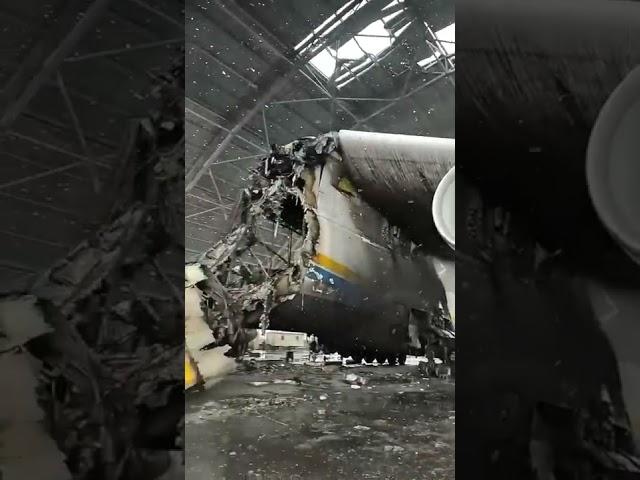 Video of the world's largest aircraft Antonov AN-225 Mriya destroyed by Russian troops | Ukraine |