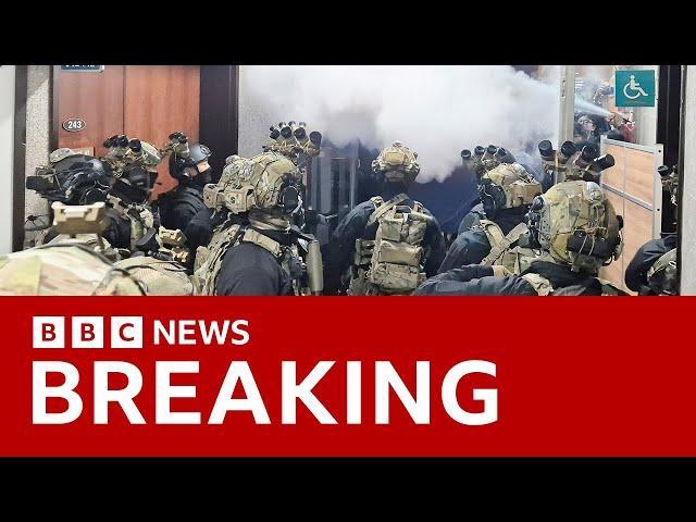 South Korea's parliament votes to block martial law | BBC News