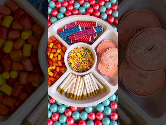 ASMR Bubblegum Platter #shorts #short #candy #bubblegum #gum #asmr #platter #candyfunhouse #yummy