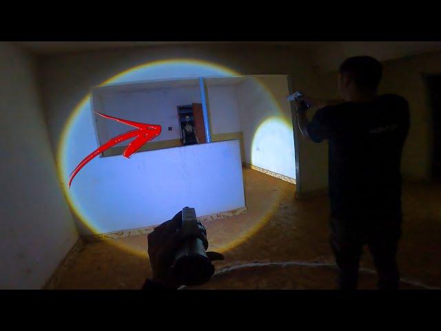 DEMONIO DAS SOMBRAS APARECE E ATACA A EQUIPE *casa dos possuídos*
