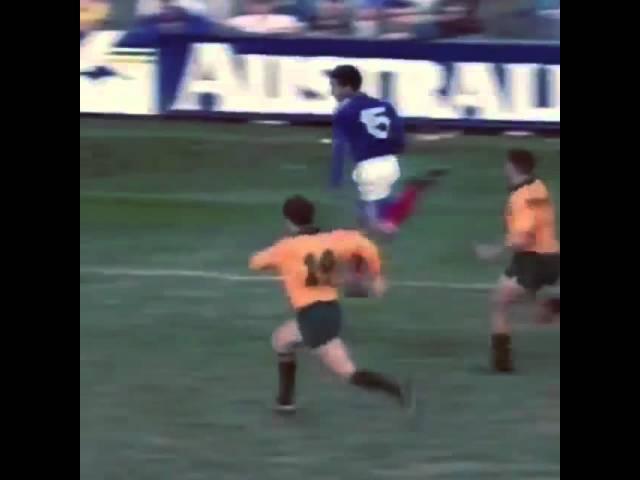 Classic Rugby Shirts - Serge Blanco amazing try for France 1987