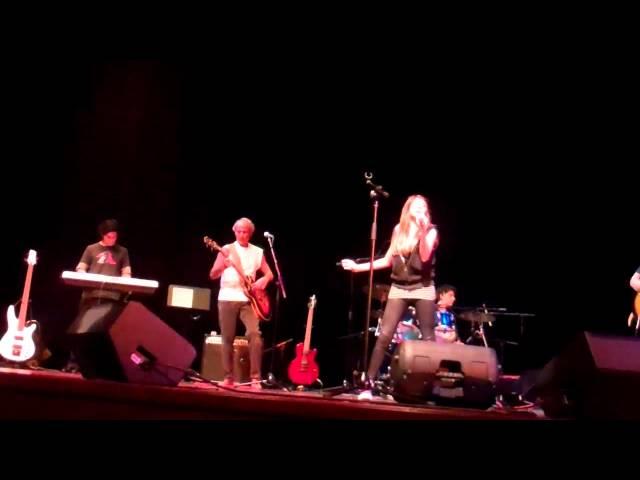 Rolling in the Deep (Cover by Crystal Shannon)