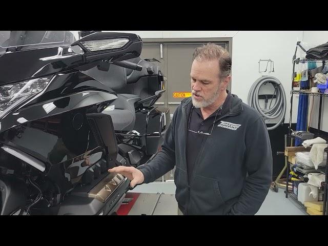 Fixing HORRIBLE aesthetic details on new Honda Goldwing, by Max McAllister & Traxxion Dynamics