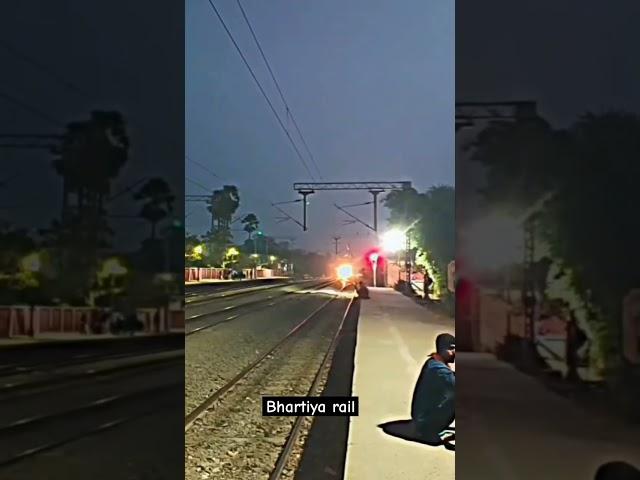 whole night mood aura wap7 lokomotive #indianrailways#trains#short#video#hub#