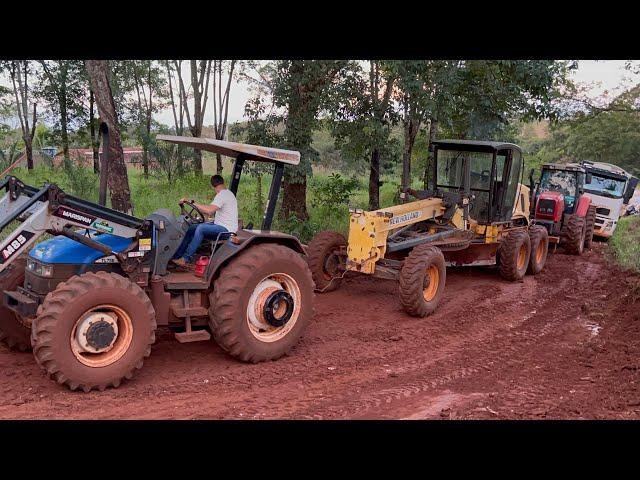 VOLVO TOMBANDO E MASSEY 6350,PATROL NH 140 e TL 75 TURBO SEGURANDO E PUXANDO PARA NÃO VIRAR TRAGÉDIA