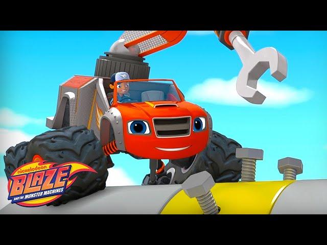 Blaze Uses TOOLS to Fix an Airplane!  | Blaze and the Monster Machines