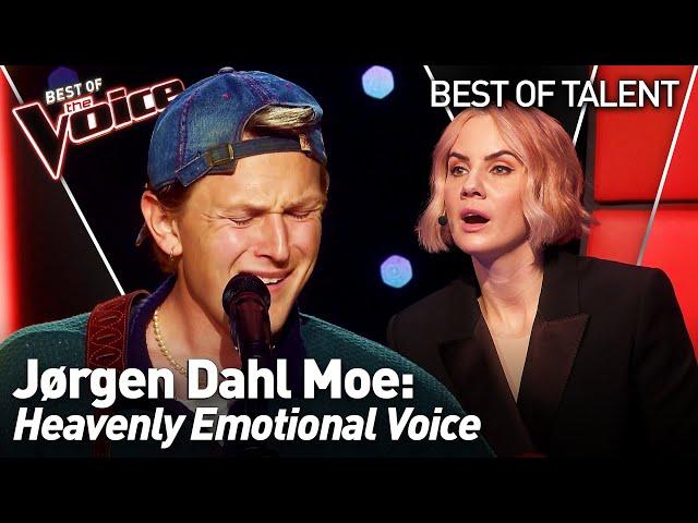 Talent with MAGICAL Voice has the The Voice Coaches in tears