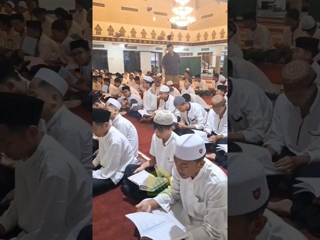 Kegiatan Bayan... #vlogpesantren #dailysantri #pesantrentahfidz #yukmondok