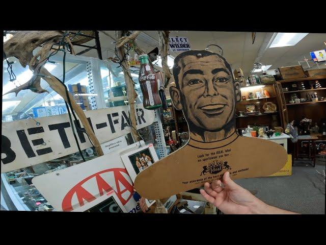 Shopping The Flea Market Finding Antiques and Collectibles