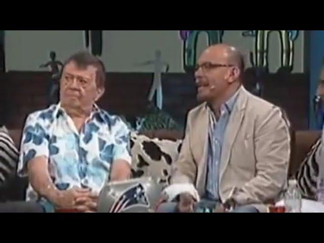 Mauricio Castillo imita a Chabelo Completo ( miembros al aire )