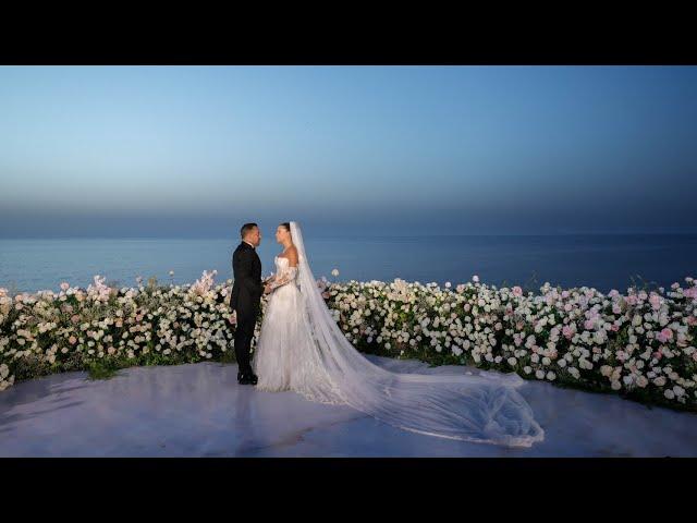 A Bride's Magical Entrance by the Sea !