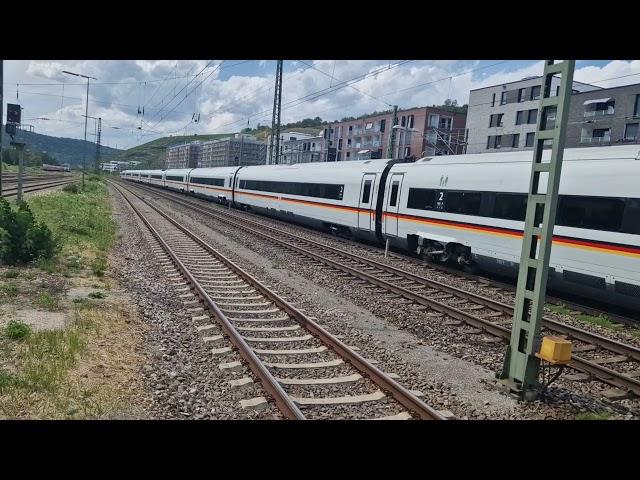 ICE Bundesrepublik Deutschland bei der Durchfahrt in Esslingen