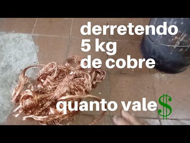 Derretendo cobre no forno caseiro vendendo um pouco de sucata e derretendo alumínio