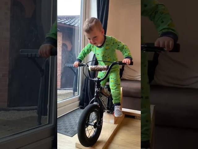 Baby Fabio Wibmer bike rider on manual machine?!