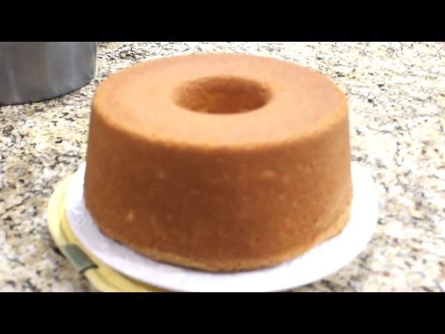 Cream Cheese Pound Cake (Best.Cake.Ever!!!!)