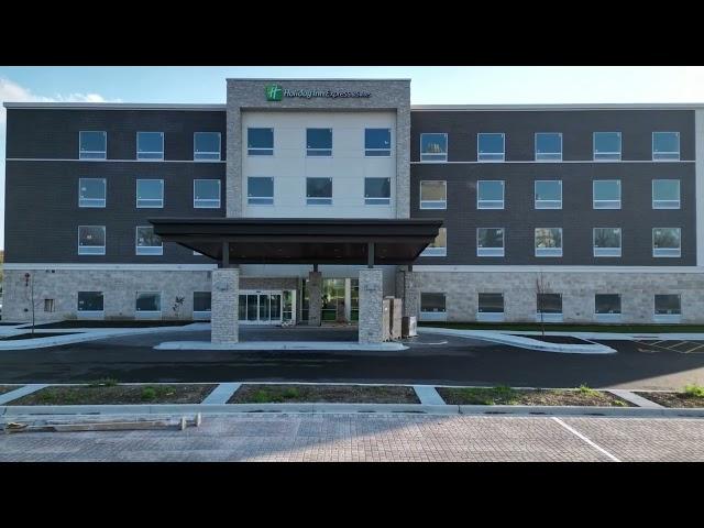 Holiday Inn Express & Suites Chicago Schaumburg Picture Slideshow