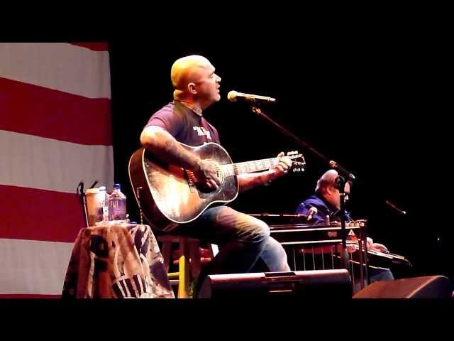 Aaron Lewis - What Hurts The Most HD Live in Lake Tahoe 8/06/2011