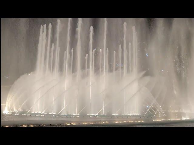 A Day At The Dubai Fountain